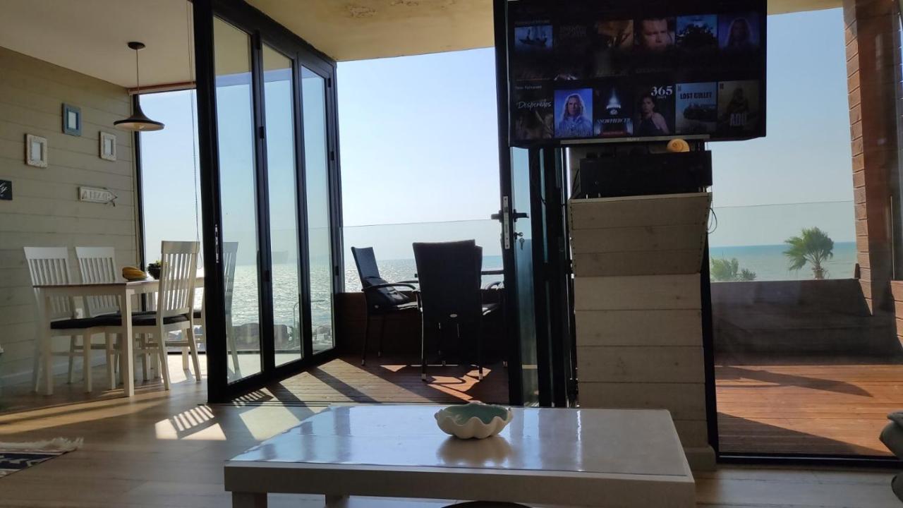 Luxury Beach Apartment In Qerret Голем Екстериор снимка