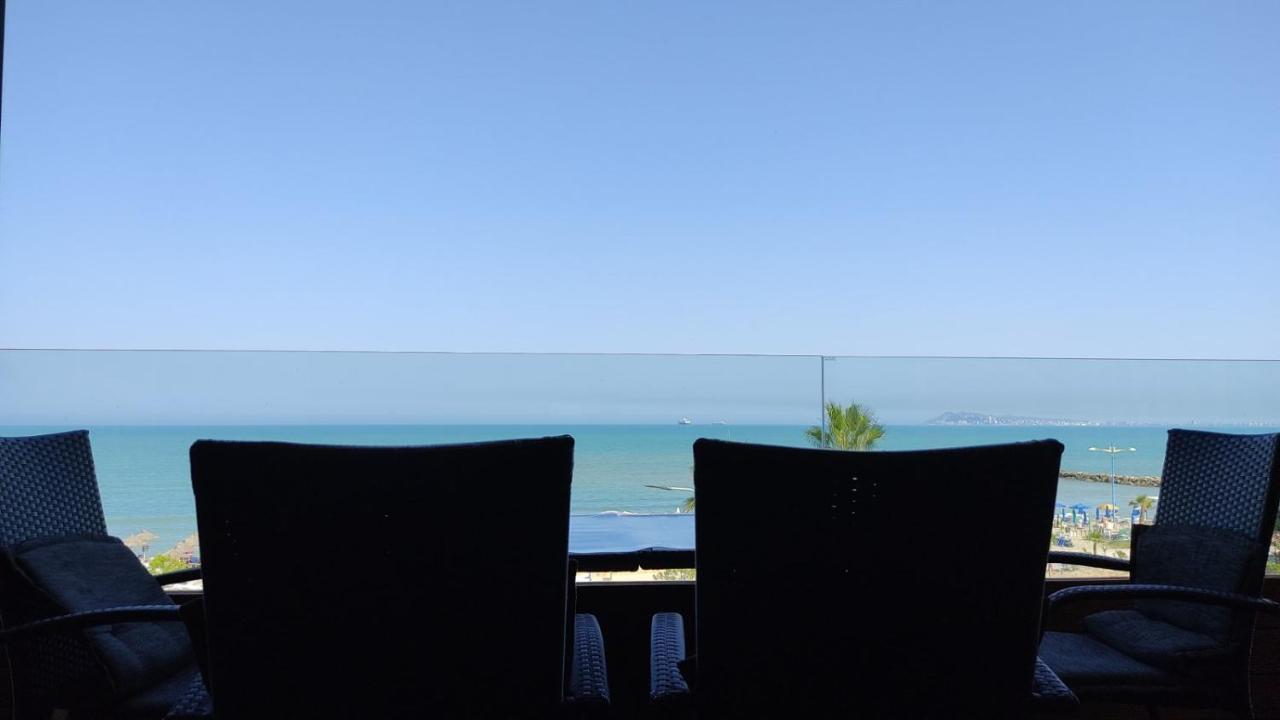 Luxury Beach Apartment In Qerret Голем Екстериор снимка